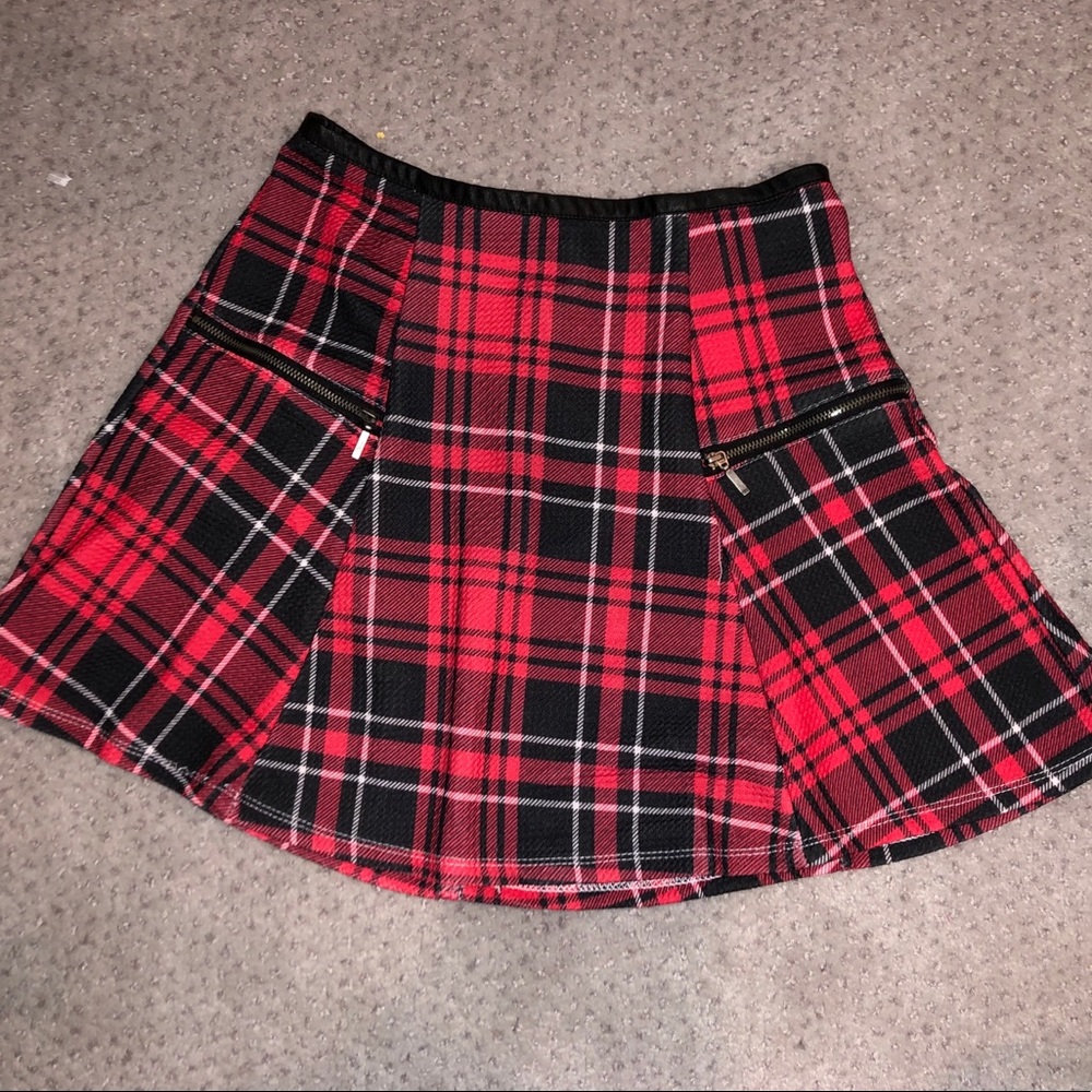 Plaid mini skirt